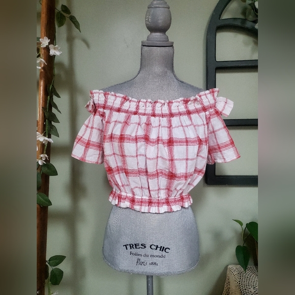 Off shoulder linen crop top - Picture 1 of 5